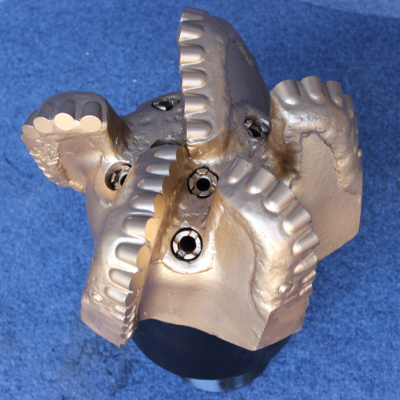 7 1/2 (190.5mm) 4 1/2API接続 PDC 掘削ビット 掘削効率を解放する
