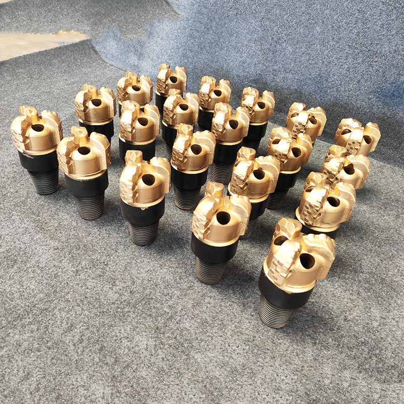 17 1/2 (444.5mm) エネルギーと鉱山 水井 PDC ビット 4年 鉄体尺寸構造