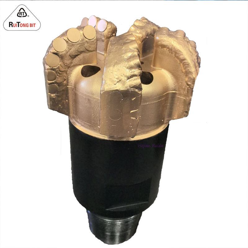 効率的な掘削のための鋼製ボディ付きカスタマイズ可能な高性能水井戸PDCビット