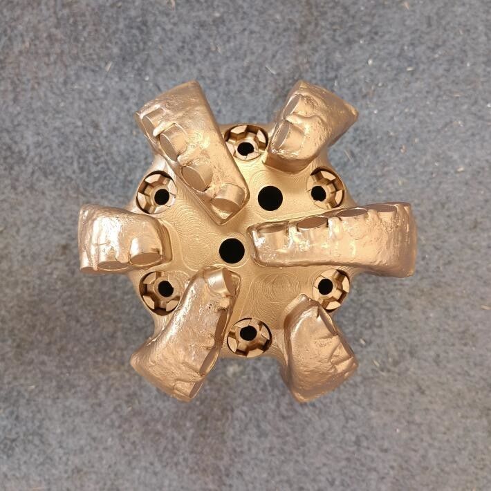 ダイヤモンド 98mm 3 刃 Pdc 弧角ドリルビット 水井 石炭鉱山の掘削