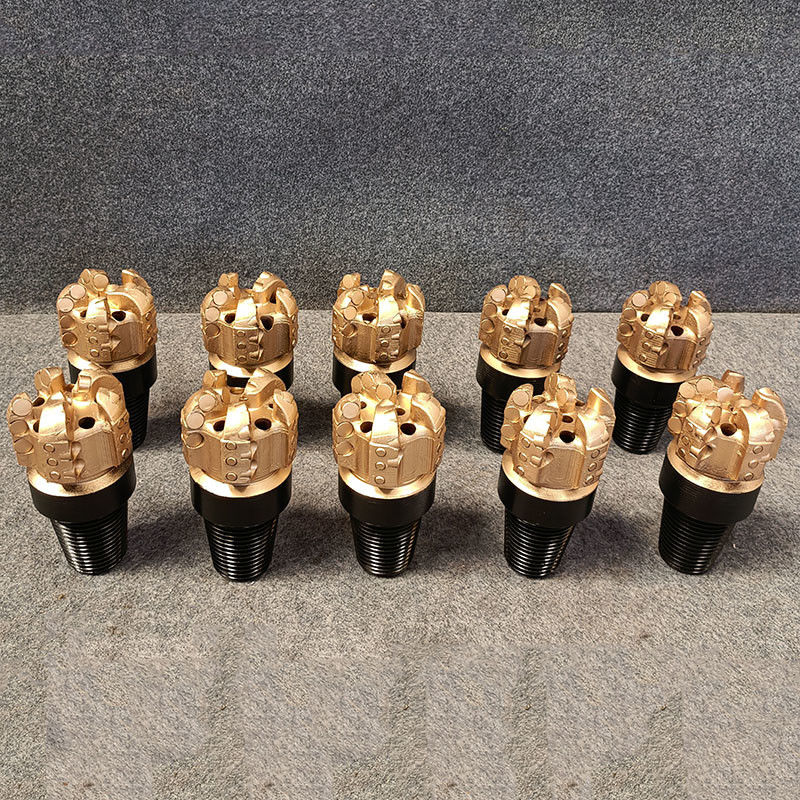 89mm 5 PDCドリルビット 設計 鉱山アプリケーションにおける柔らかから中等柔らかい形状のためにカスタマイズ