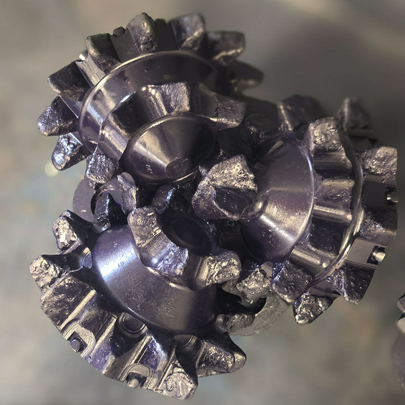 12 1/4 インチ ミル歯トリコーンビット 中硬質地層用