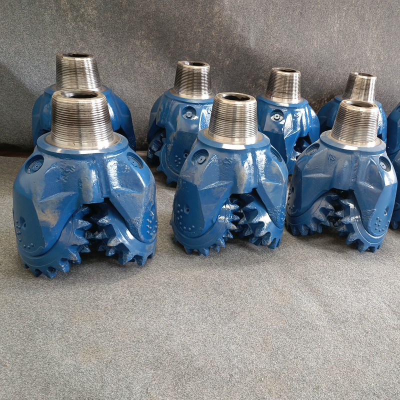 Mill Tooth Drill Bit with Various Number Of Teeth 1 Year Warranty and Single Layer Rubber Seal for Medium Hard Formations
