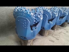 13 5/8 インチ IADC 637 TCI トリコーンビット